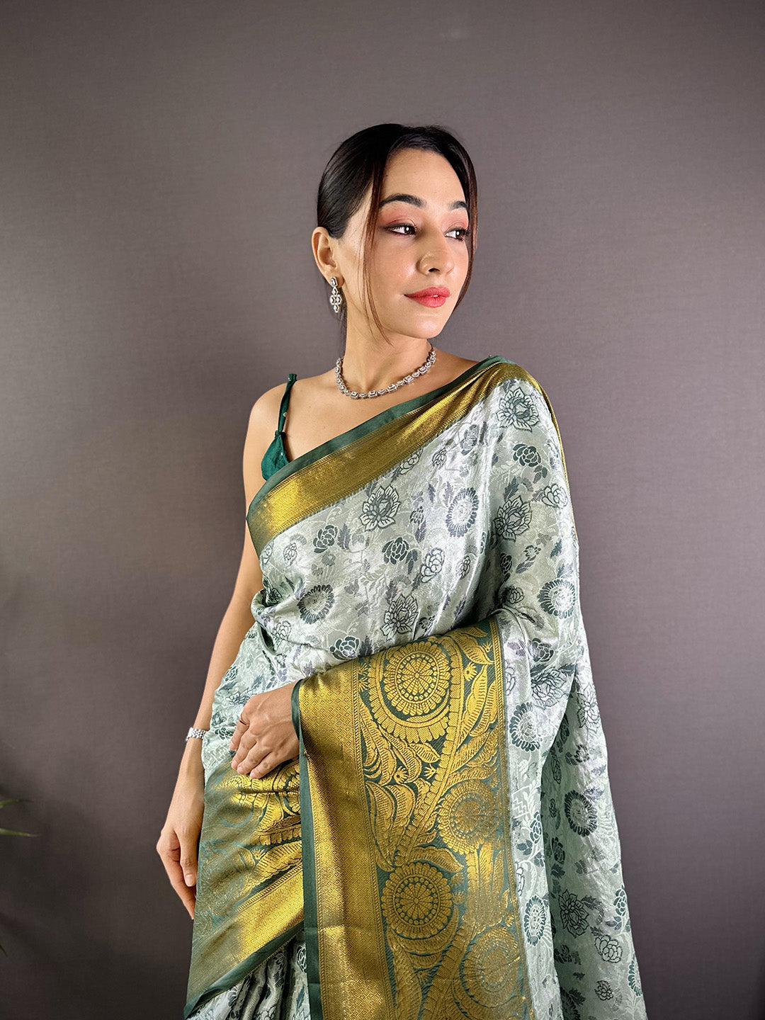 Urban Pallu Woven Design Silk Blend Traditional Saree