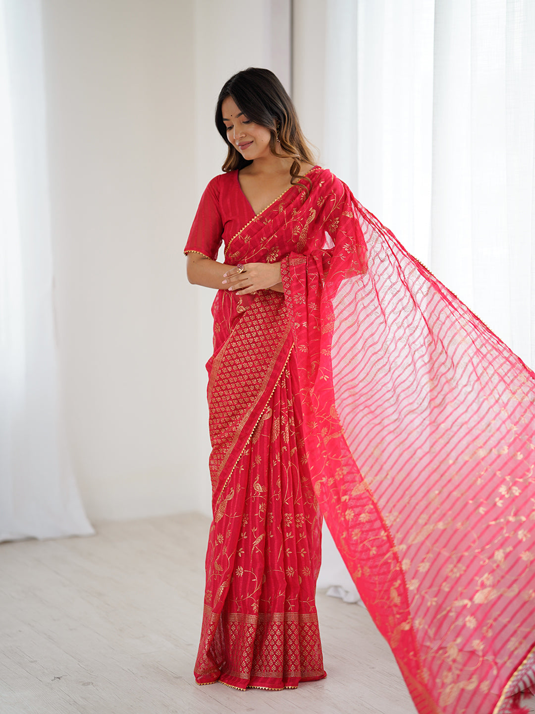 Urban Pallu Printed Poly Chiffon Daily Saree