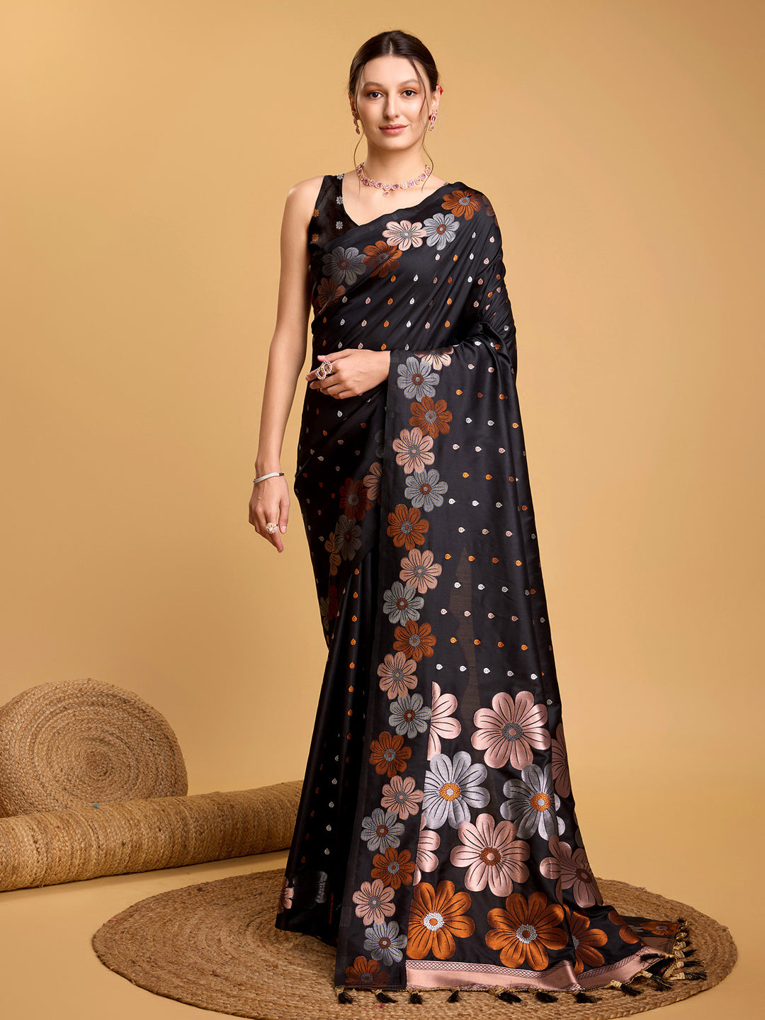 Urban Pallu Woven Design Silk Blend Party Saree