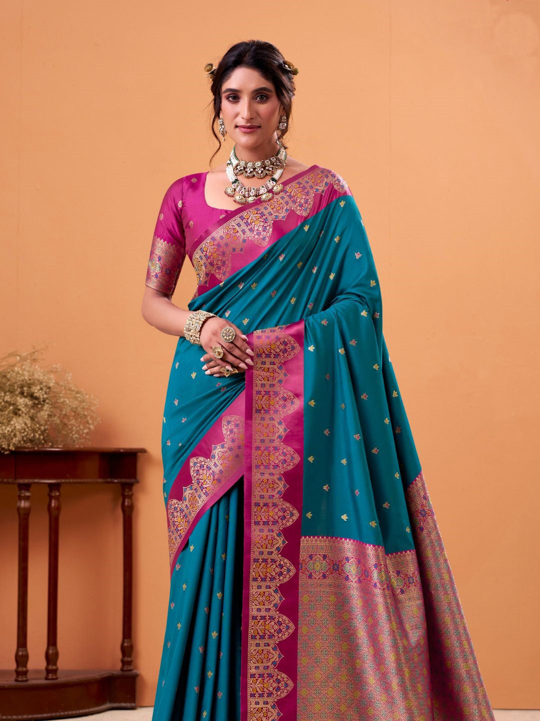 Urban Pallu Solid Silk Blend Festive Saree