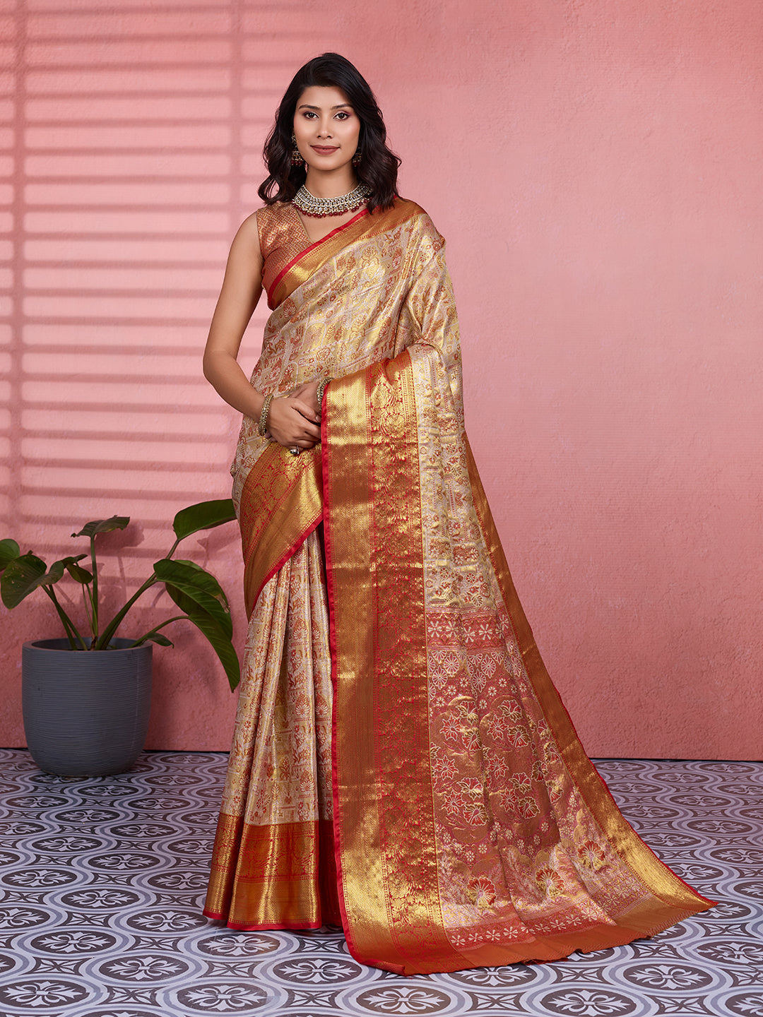 Urban Pallu Woven Design Art Silk Traditional Saree