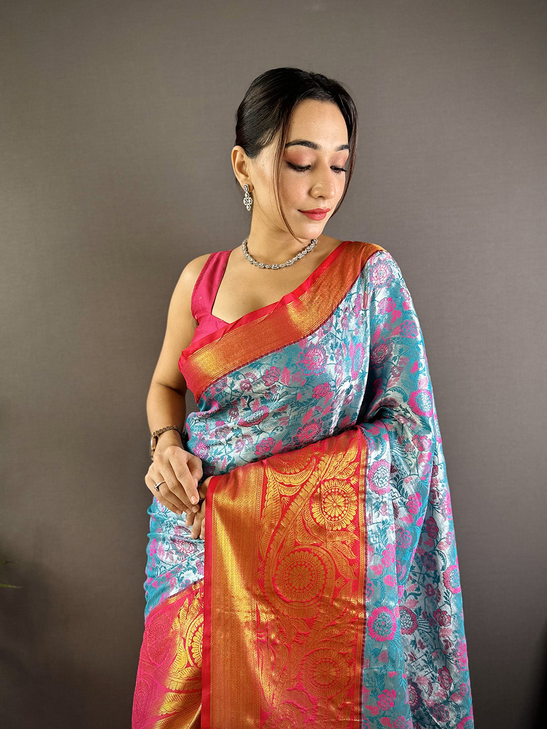 Urban Pallu Woven Design Silk Blend Traditional Saree