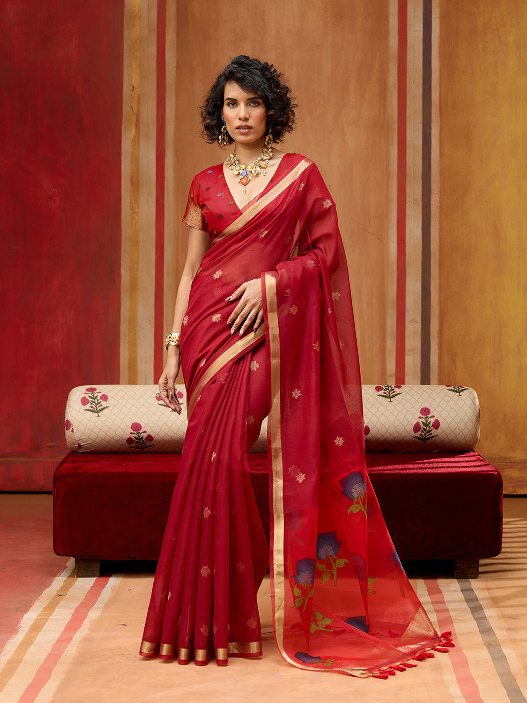 Urban Pallu Printed Satin Party Saree