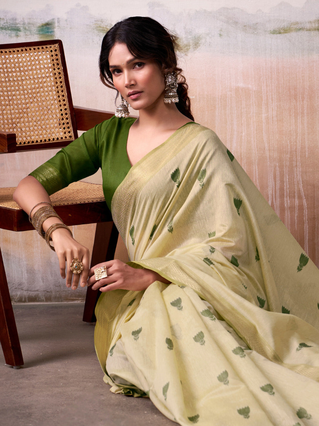 Urban Pallu Woven Design Cotton Blend Daily Saree