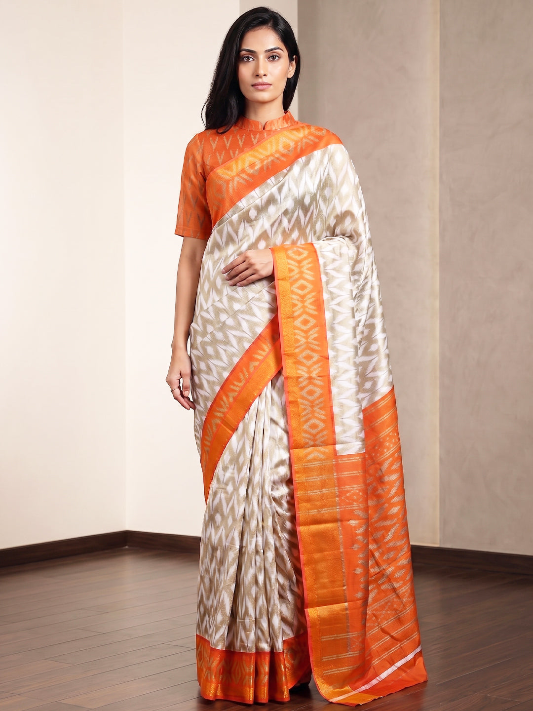 Urban Pallu Printed Silk Blend Festive Saree