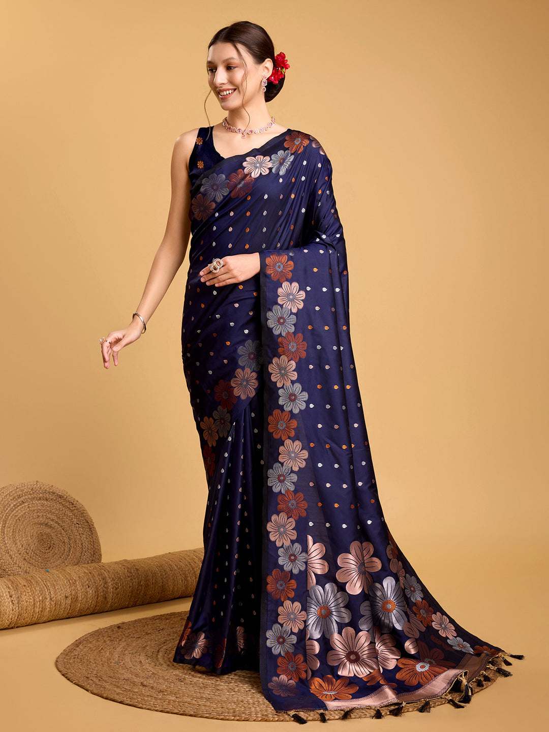 Urban Pallu Woven Design Silk Blend Party Saree