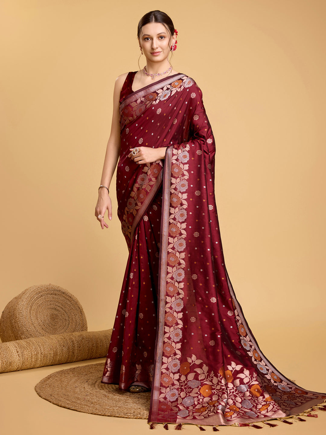 Urban Pallu Woven Design Silk Blend Party Saree