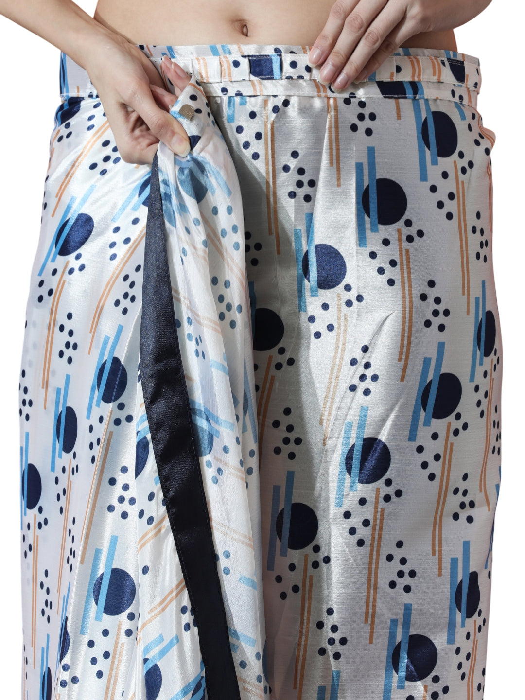 Urban Pallu Woven Design Silk Blend Fusion Saree