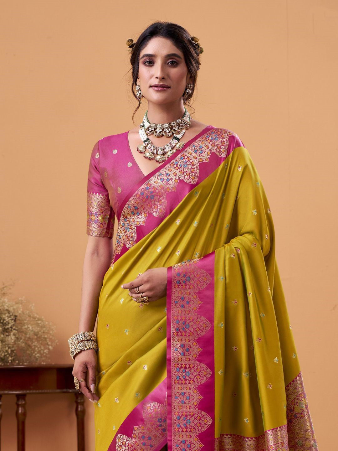Urban Pallu Solid Silk Blend Festive Saree