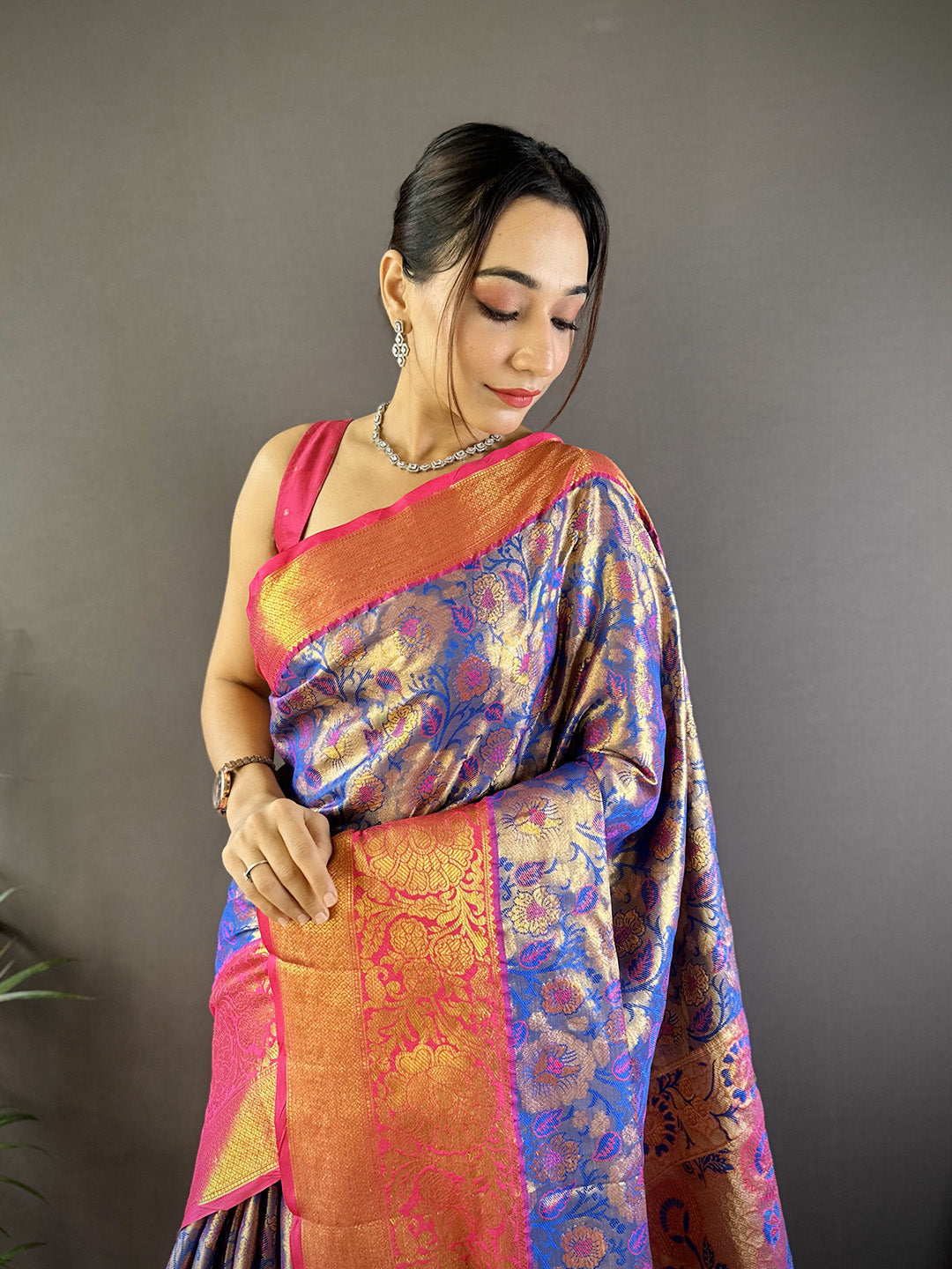Urban Pallu Woven Design Silk Blend Traditional Saree