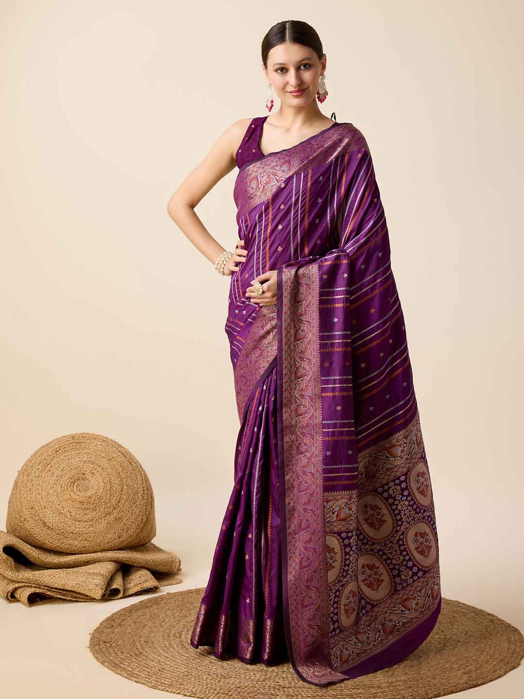 Urban Pallu Woven Design Silk Blend Party Saree