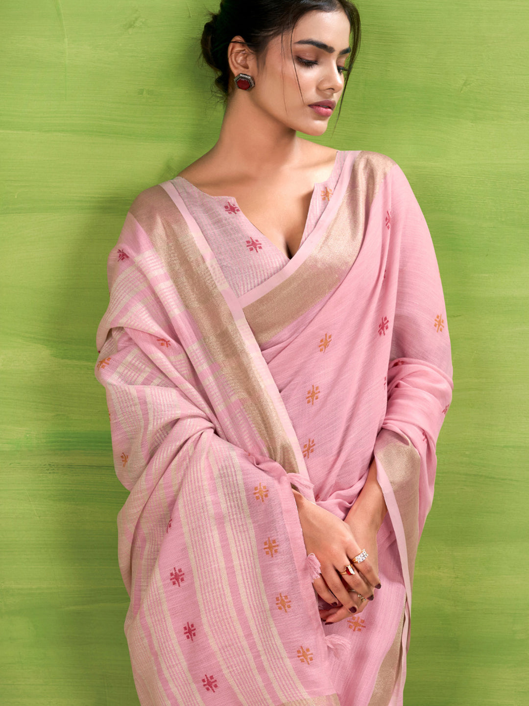 Urban Pallu Solid Cotton Blend Daily Saree