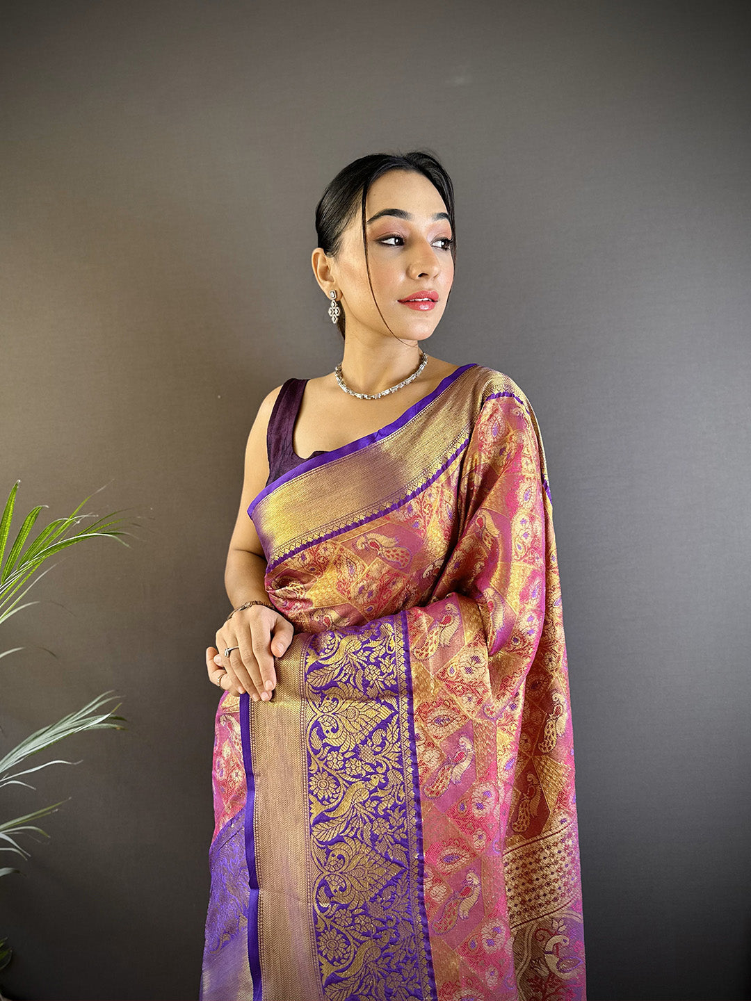 Urban Pallu Woven Design Silk Blend Traditional Saree