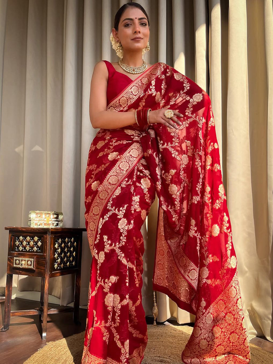 Urban Pallu Woven Design Silk Blend Traditional Saree