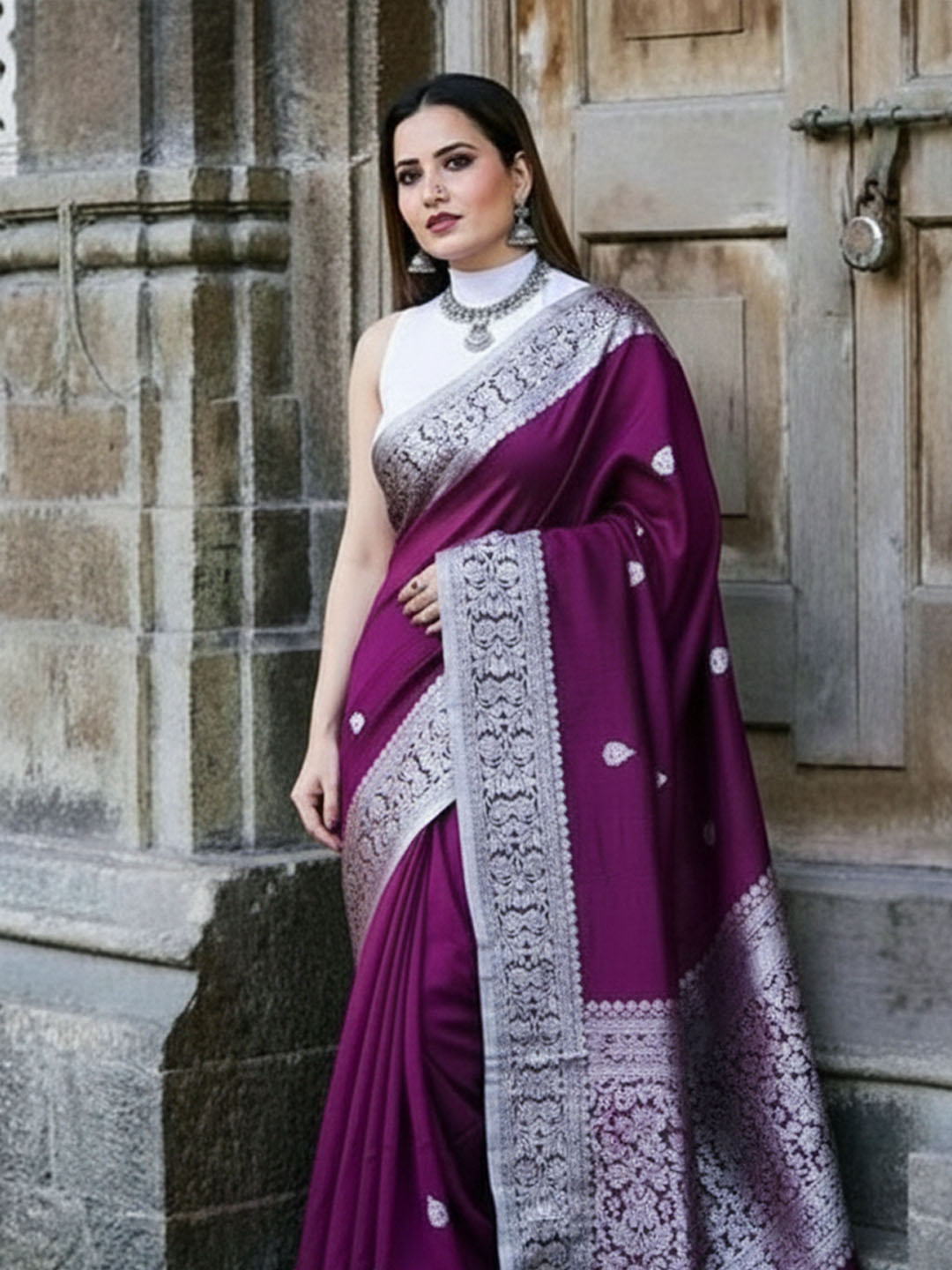 Urban Pallu Woven Design Silk Blend Work Saree