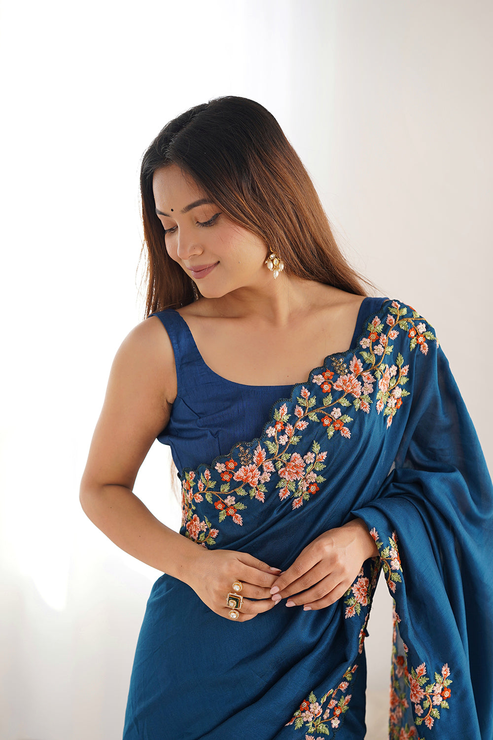Urban Pallu Solid Silk Blend Festive Saree