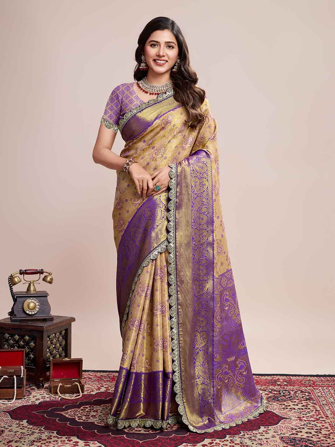 Urban Pallu Woven Design Silk Blend Party Saree
