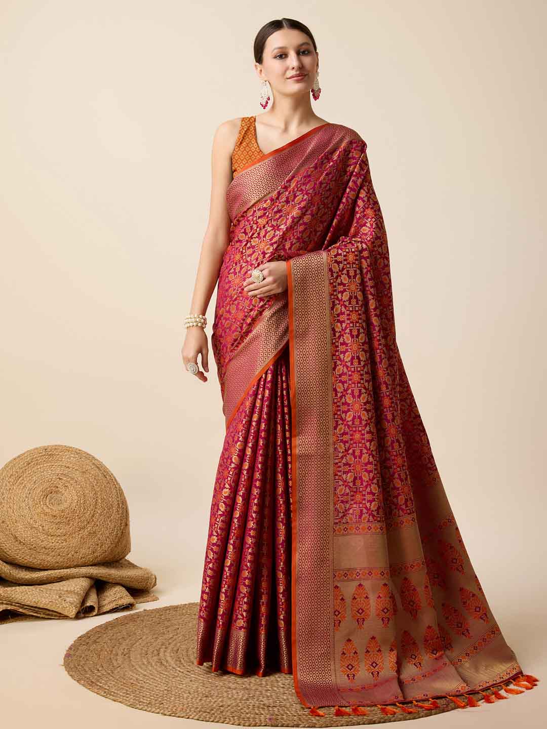 Urban Pallu Woven Design Silk Blend Party Saree