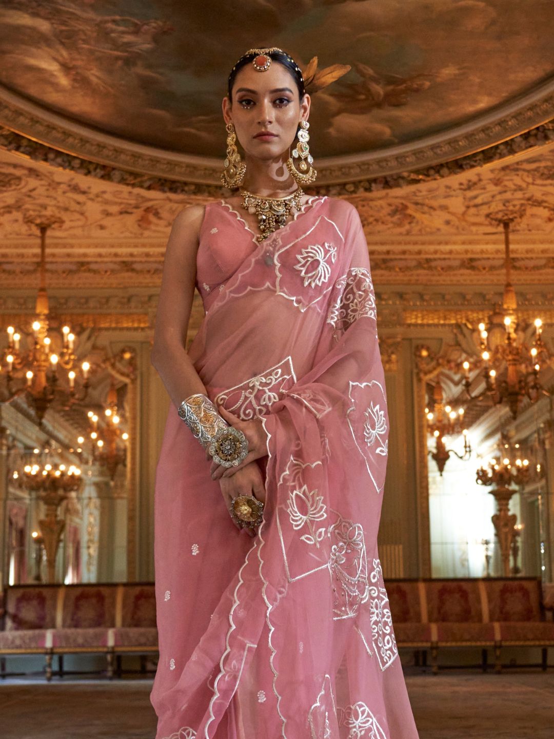 Urban Pallu Solid Poly Chiffon Daily Saree