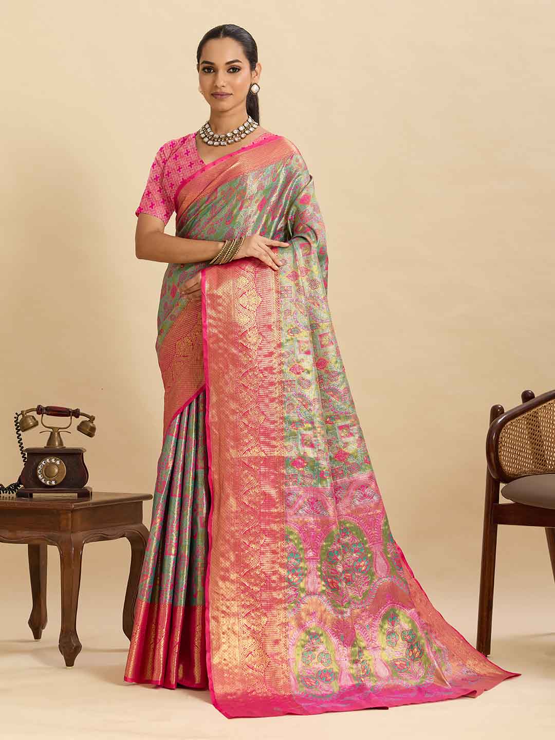 Urban Pallu Woven Design Silk Blend Party Saree