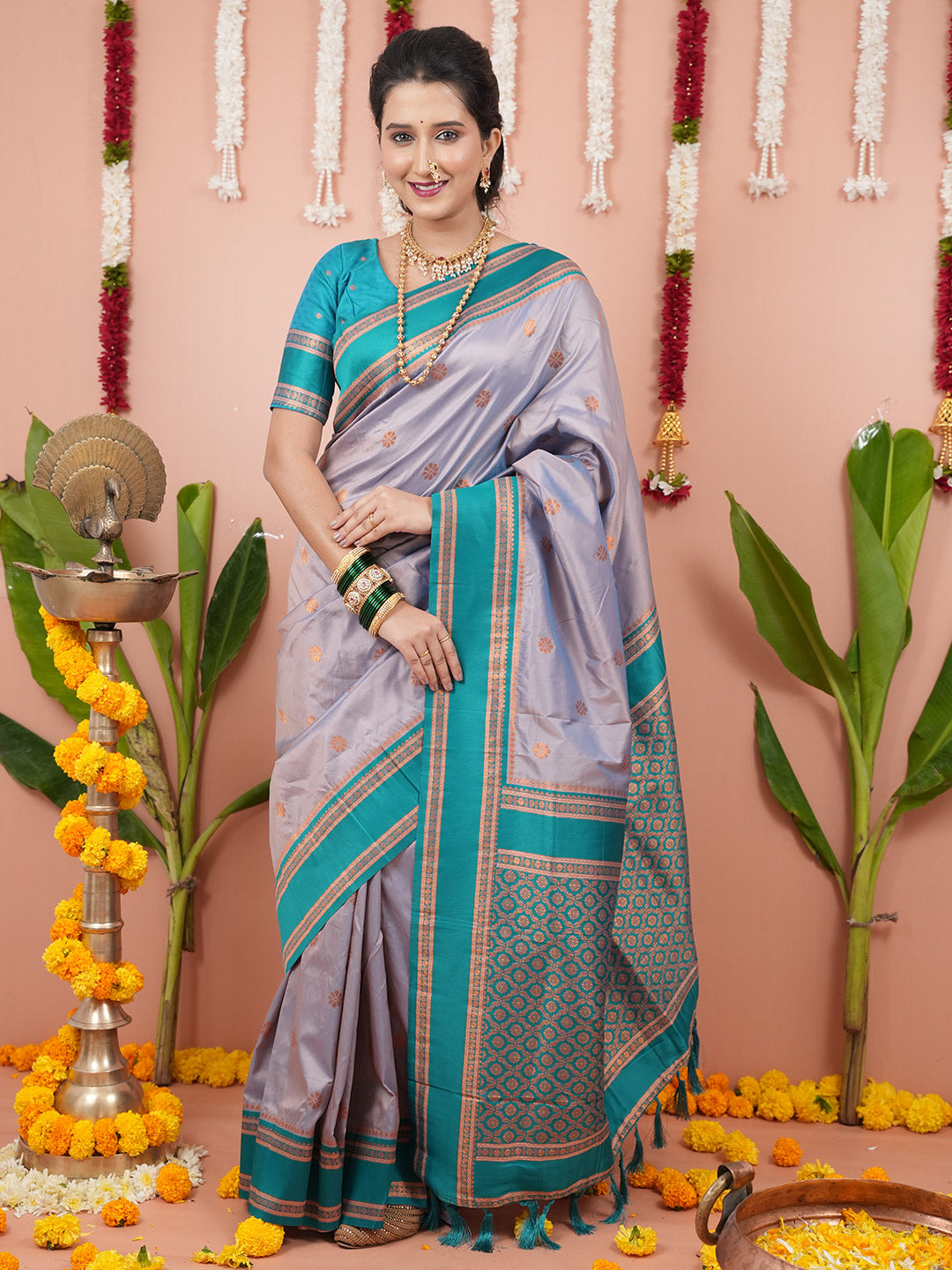 Urban Pallu Woven Design Silk Blend Traditional Saree