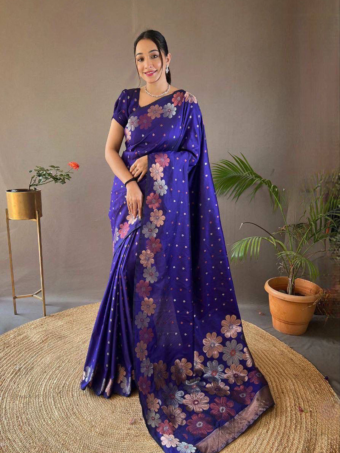Urban Pallu Woven Design Silk Blend Work Saree