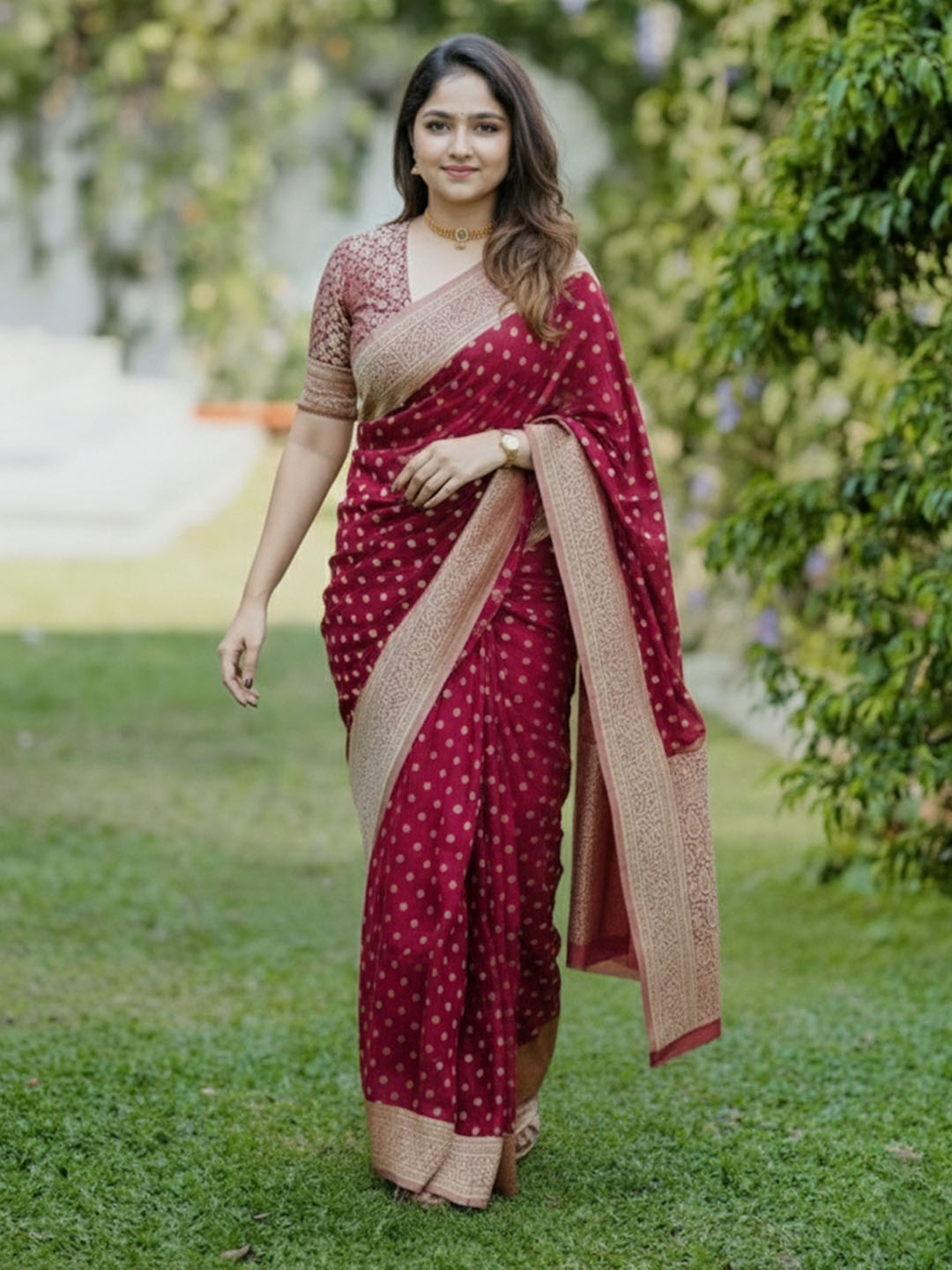 Urban Pallu Woven Design Silk Blend Work Saree