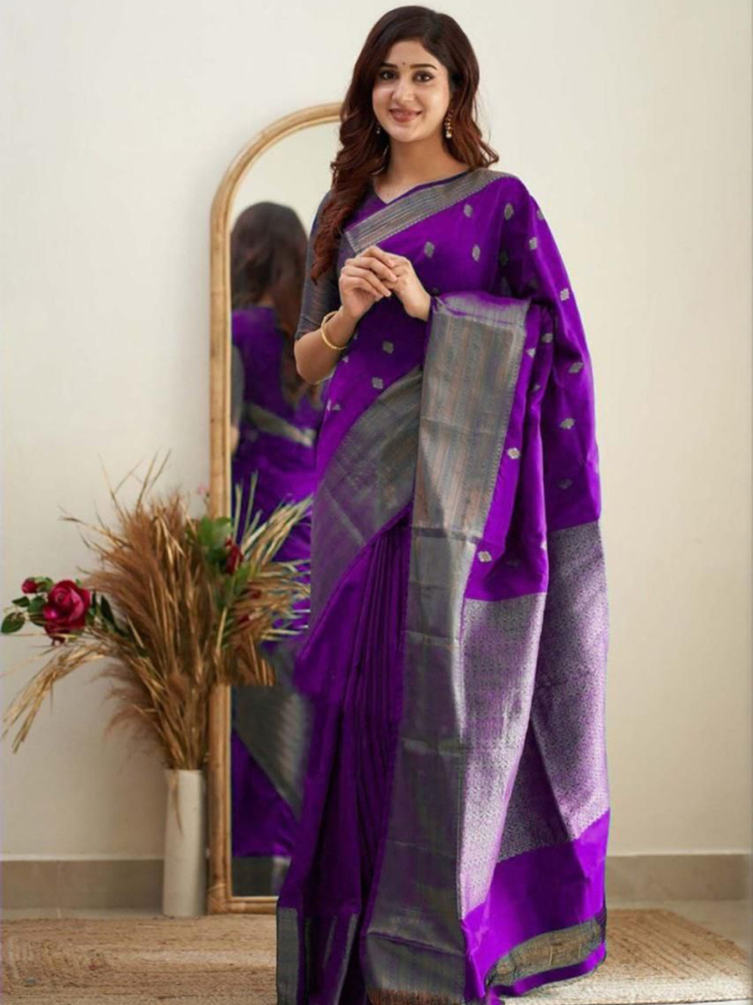 Urban Pallu Woven Design Silk Blend Work Saree