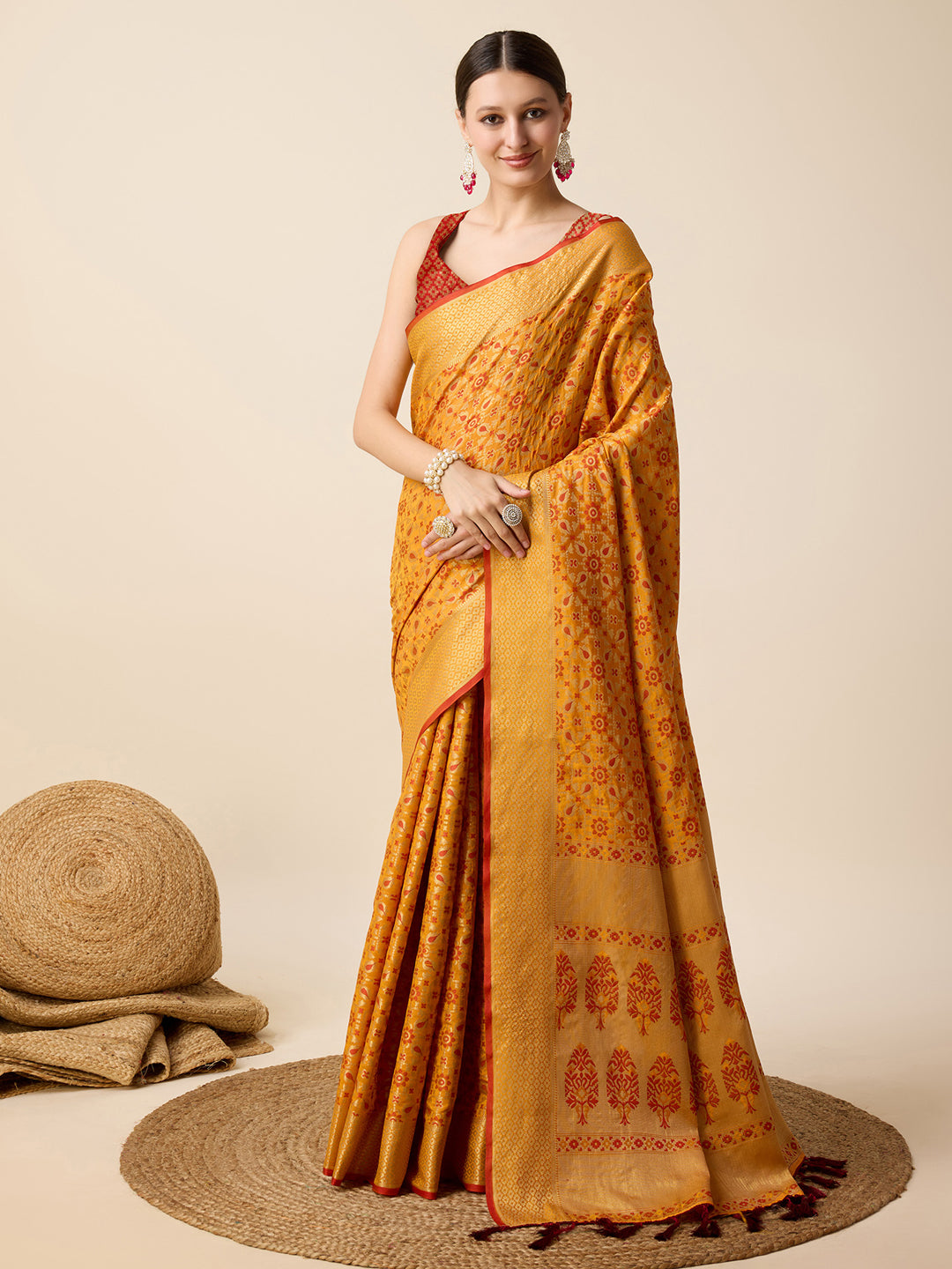 Urban Pallu Woven Design Silk Blend Party Saree