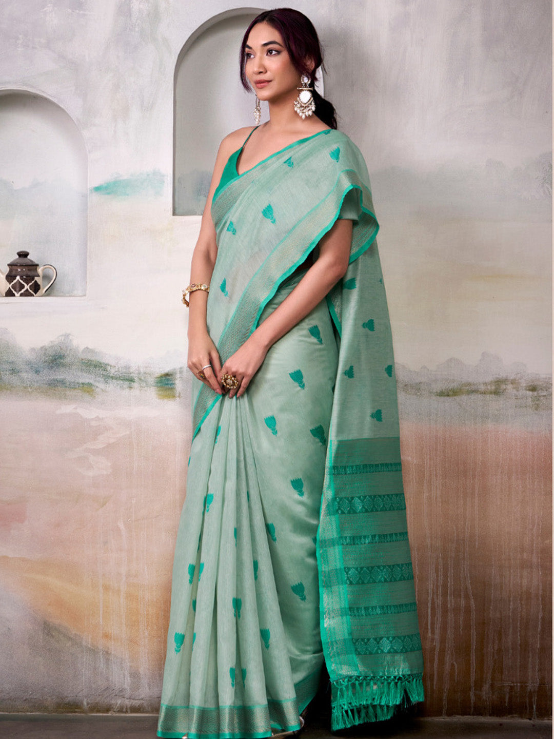 Urban Pallu Woven Design Cotton Blend Daily Saree