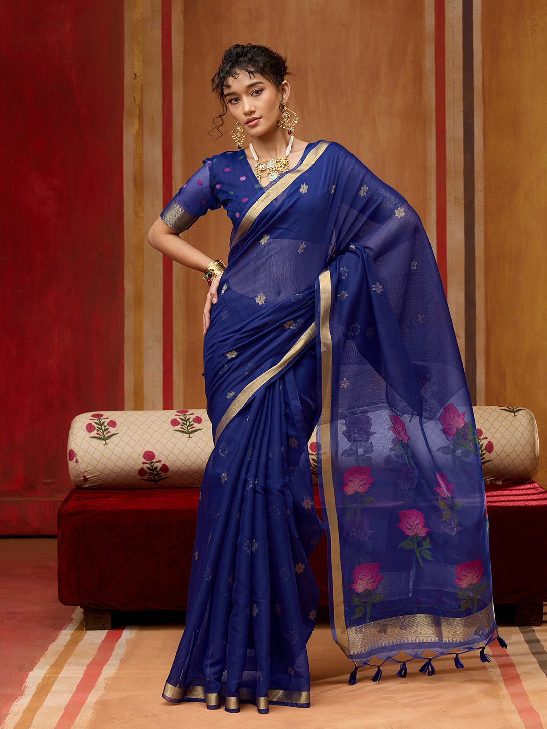 Urban Pallu Printed Satin Party Saree