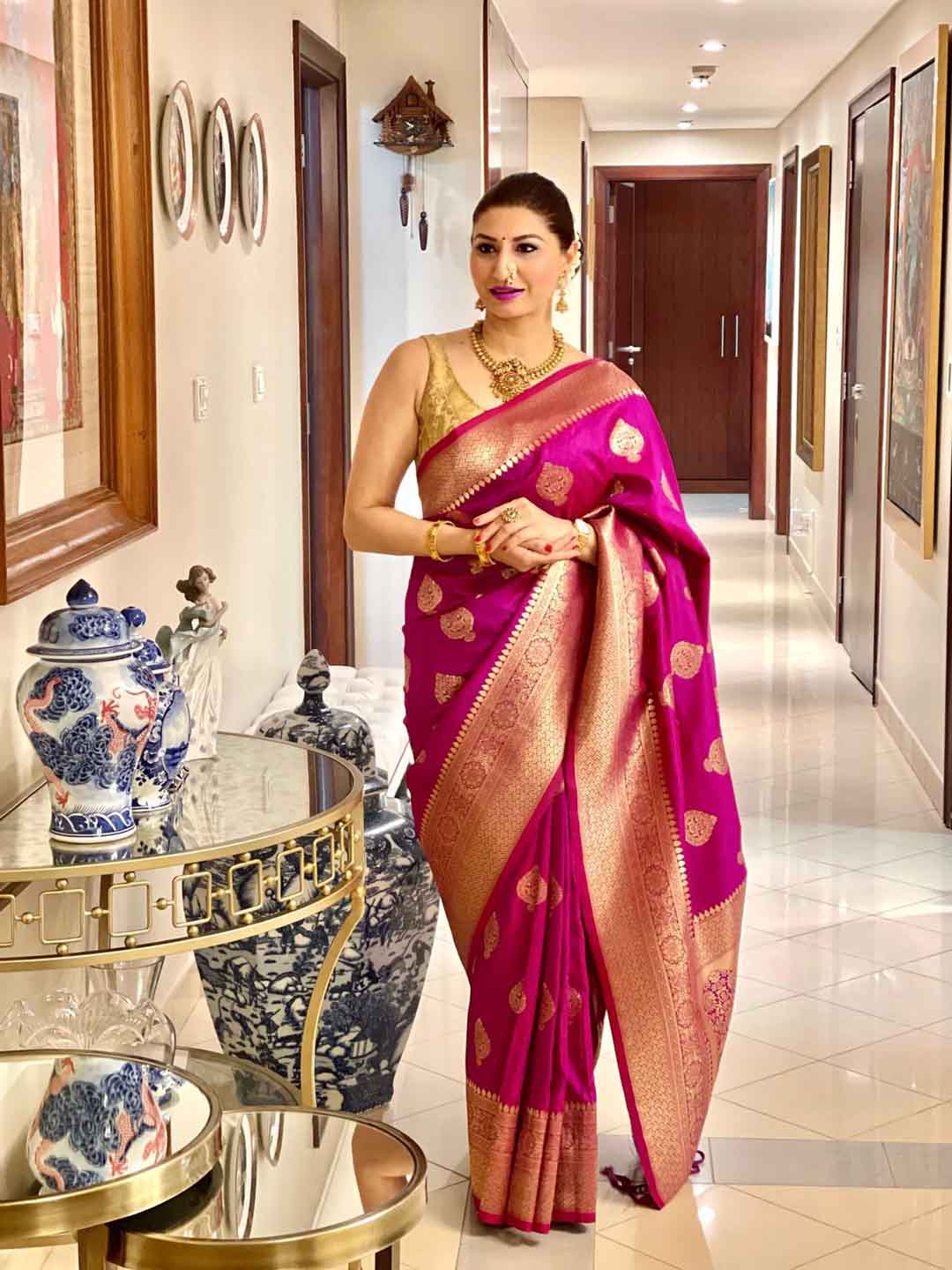 Urban Pallu Woven Design Silk Blend Traditional Saree