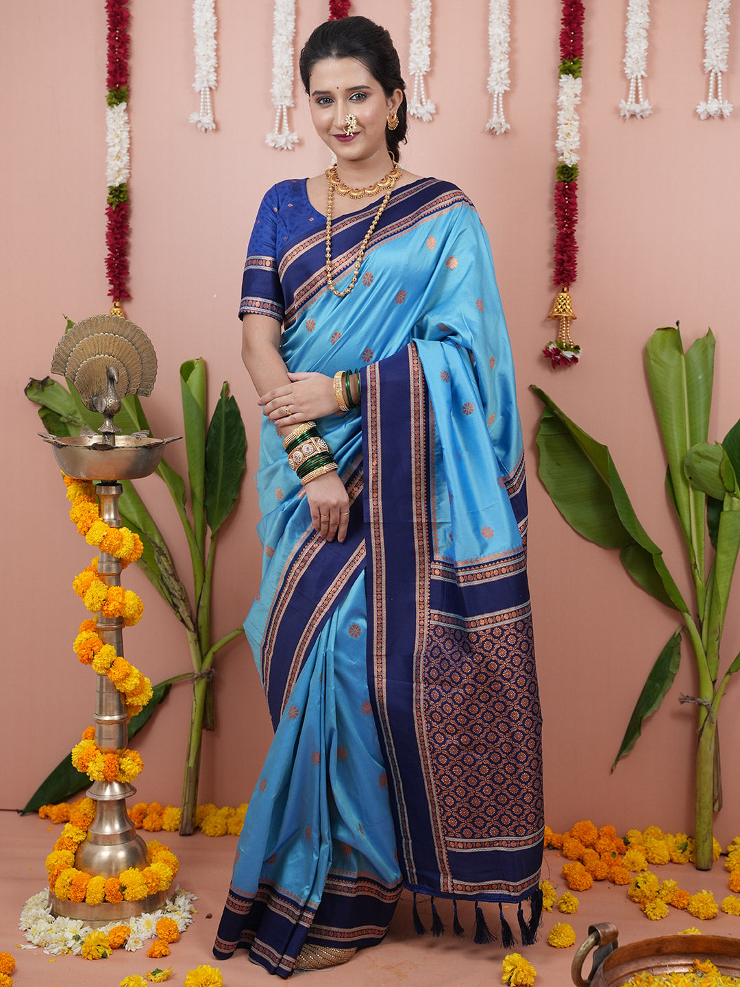 Urban Pallu Woven Design Silk Blend Traditional Saree