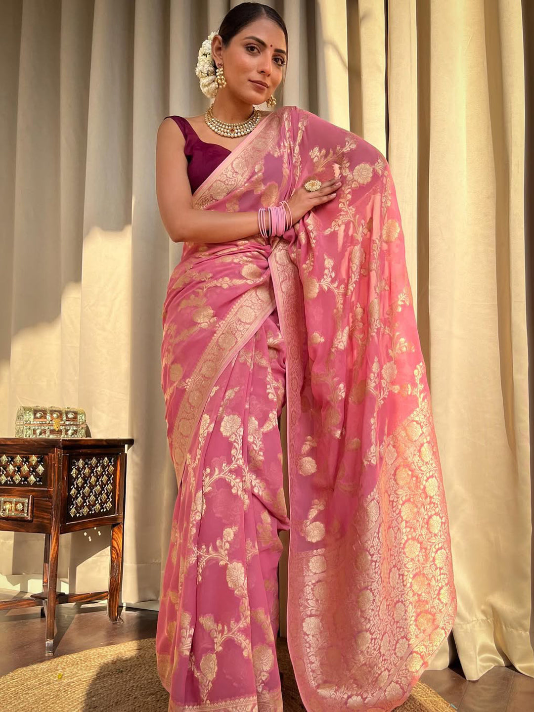 Urban Pallu Woven Design Silk Blend Traditional Saree