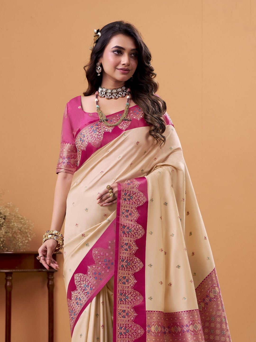 Urban Pallu Solid Silk Blend Festive Saree