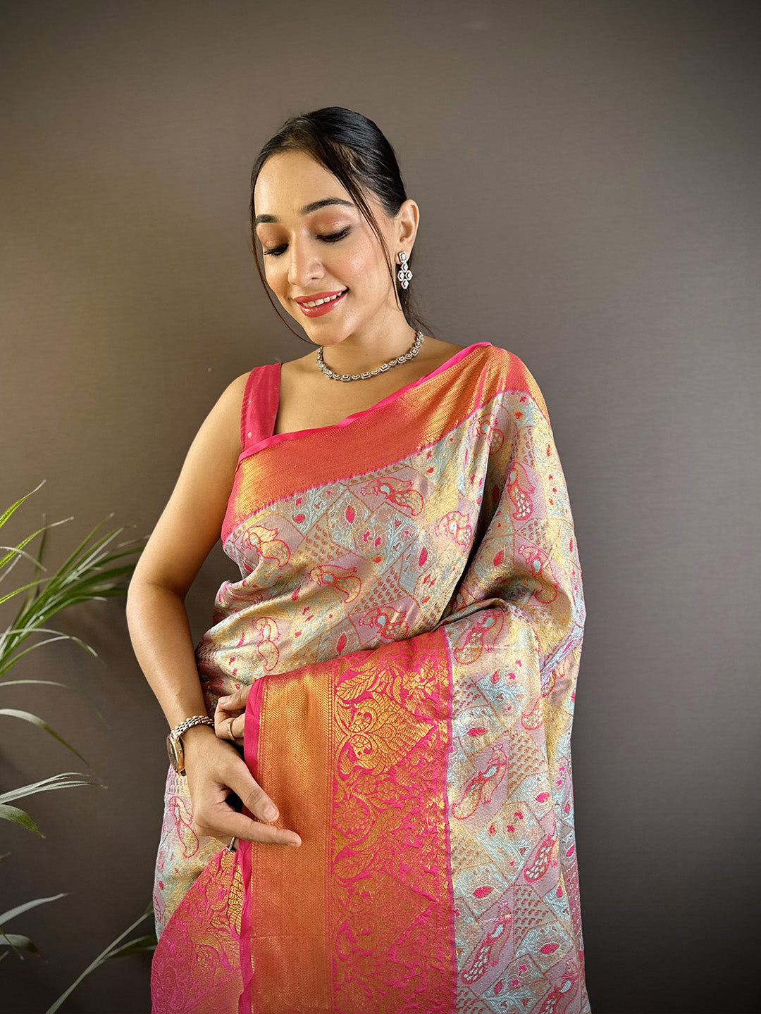 Urban Pallu Woven Design Silk Blend Traditional Saree