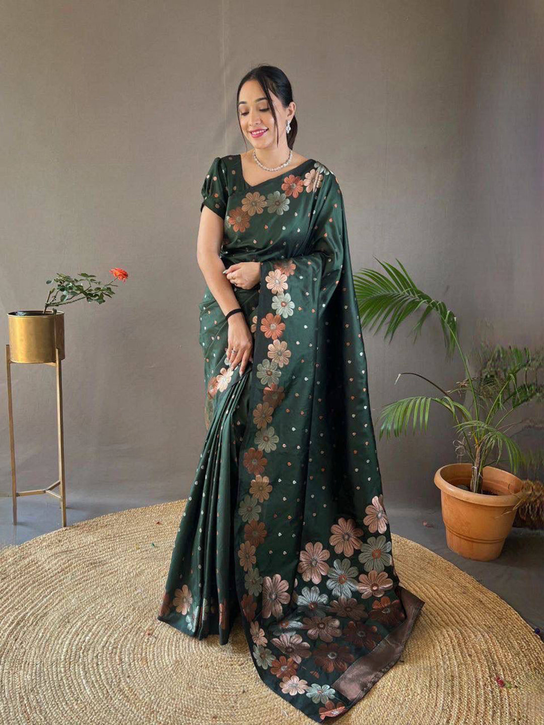 Urban Pallu Woven Design Silk Blend Work Saree