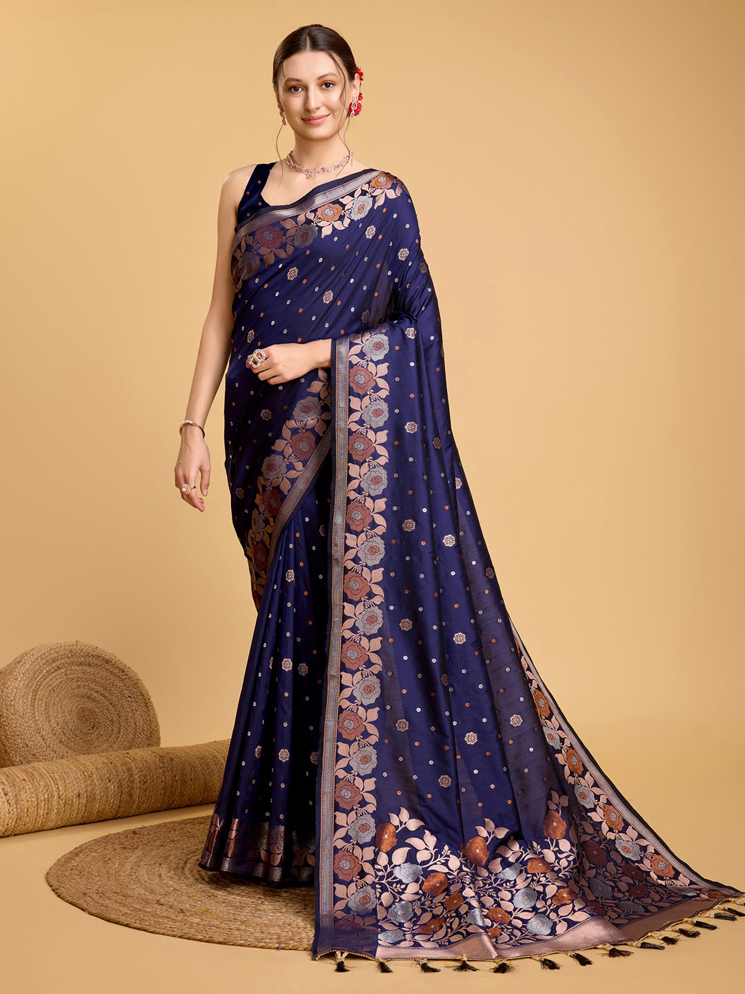 Urban Pallu Woven Design Silk Blend Party Saree