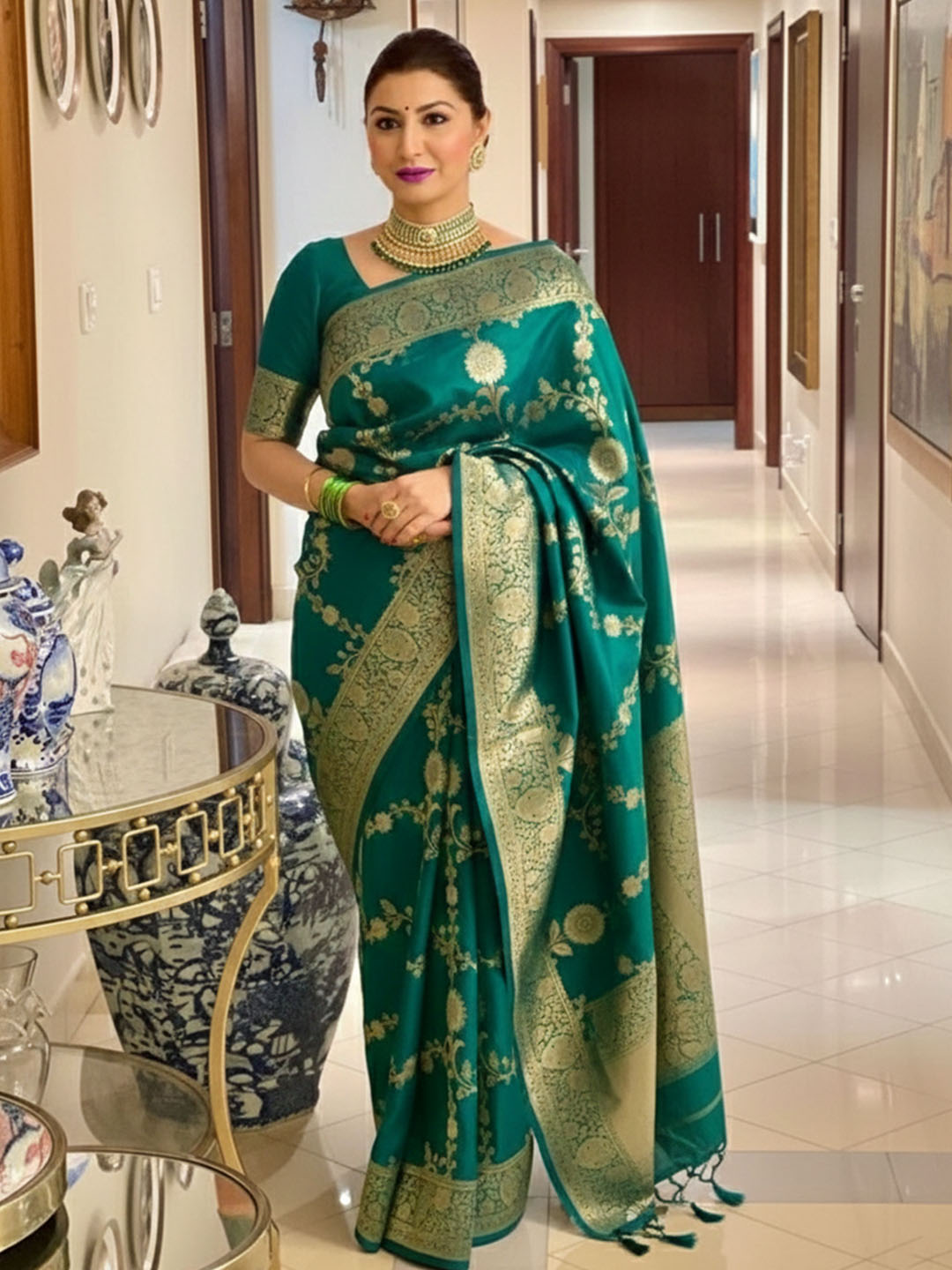 Urban Pallu Woven Design Silk Blend Traditional Saree