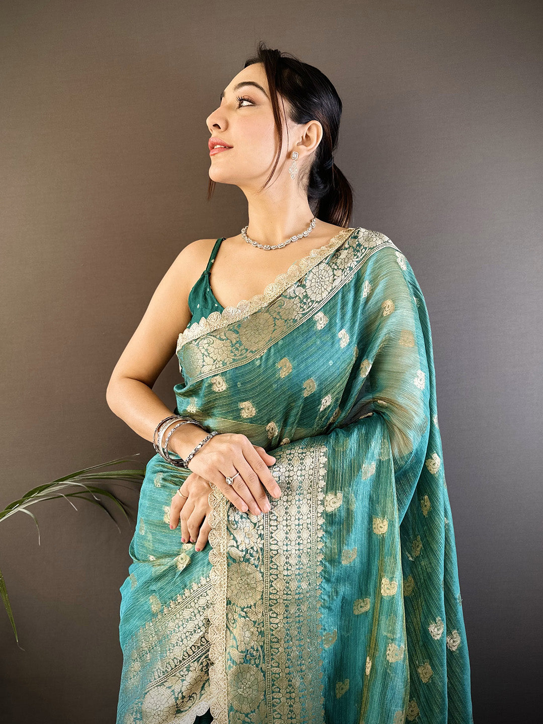 Urban Pallu Woven Design Silk Blend Traditional Saree
