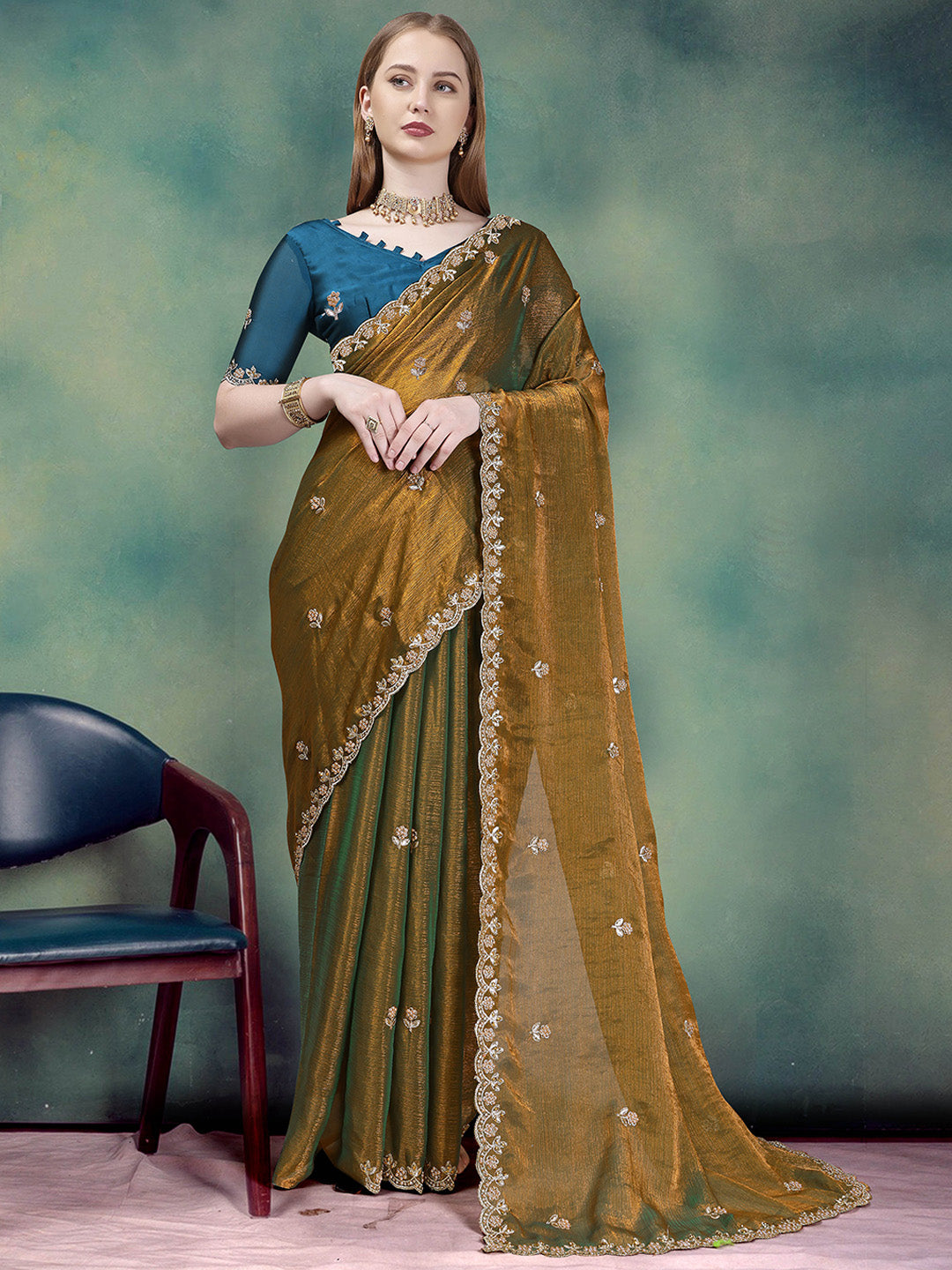 Urban Pallu Embroidered Organza Fusion Saree