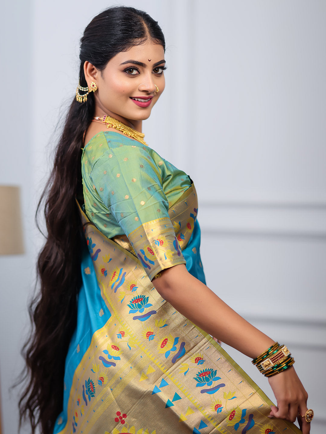 Urban Pallu Woven Design Silk Blend Traditional Saree