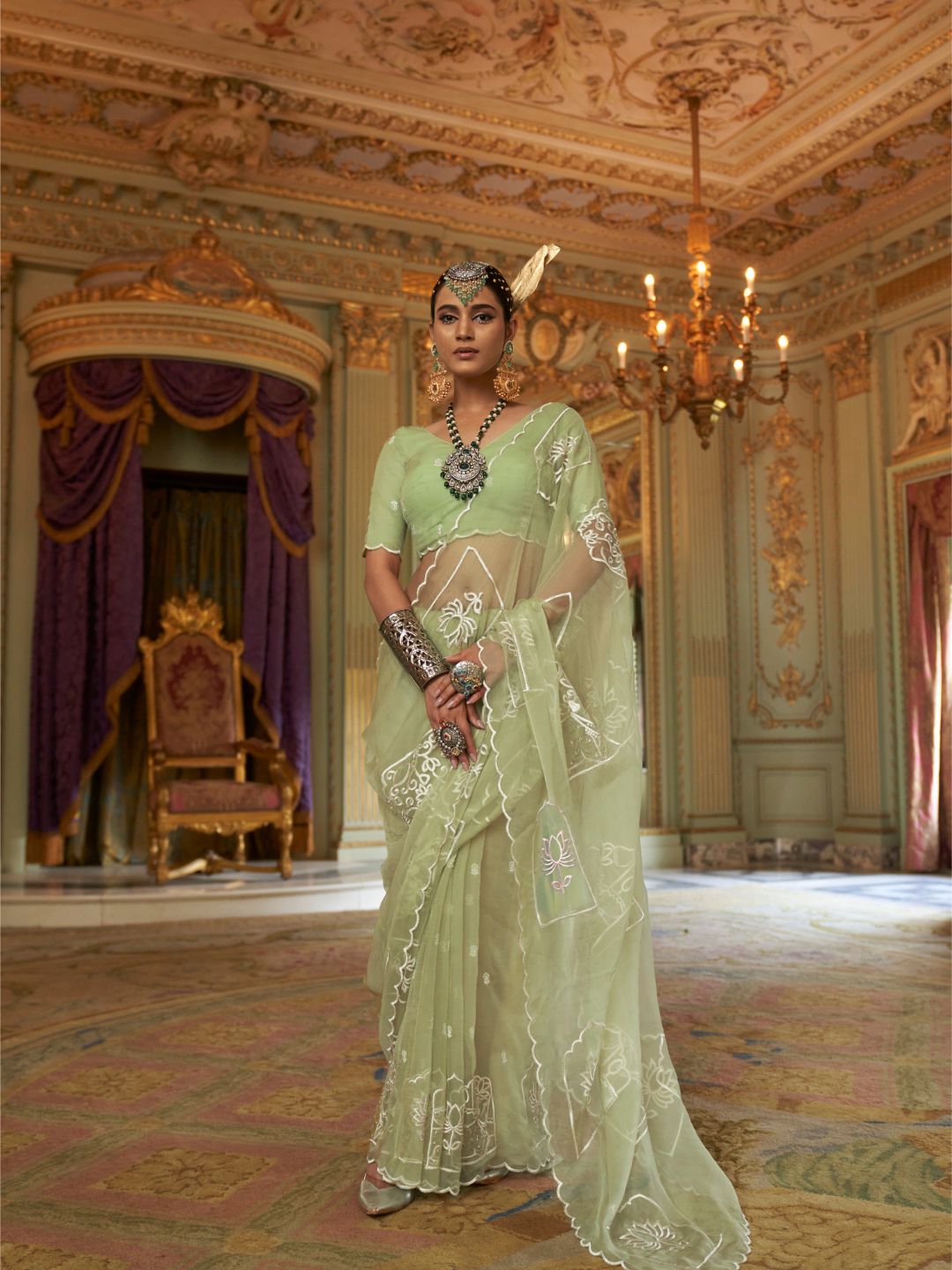 Urban Pallu Solid Poly Chiffon Daily Saree