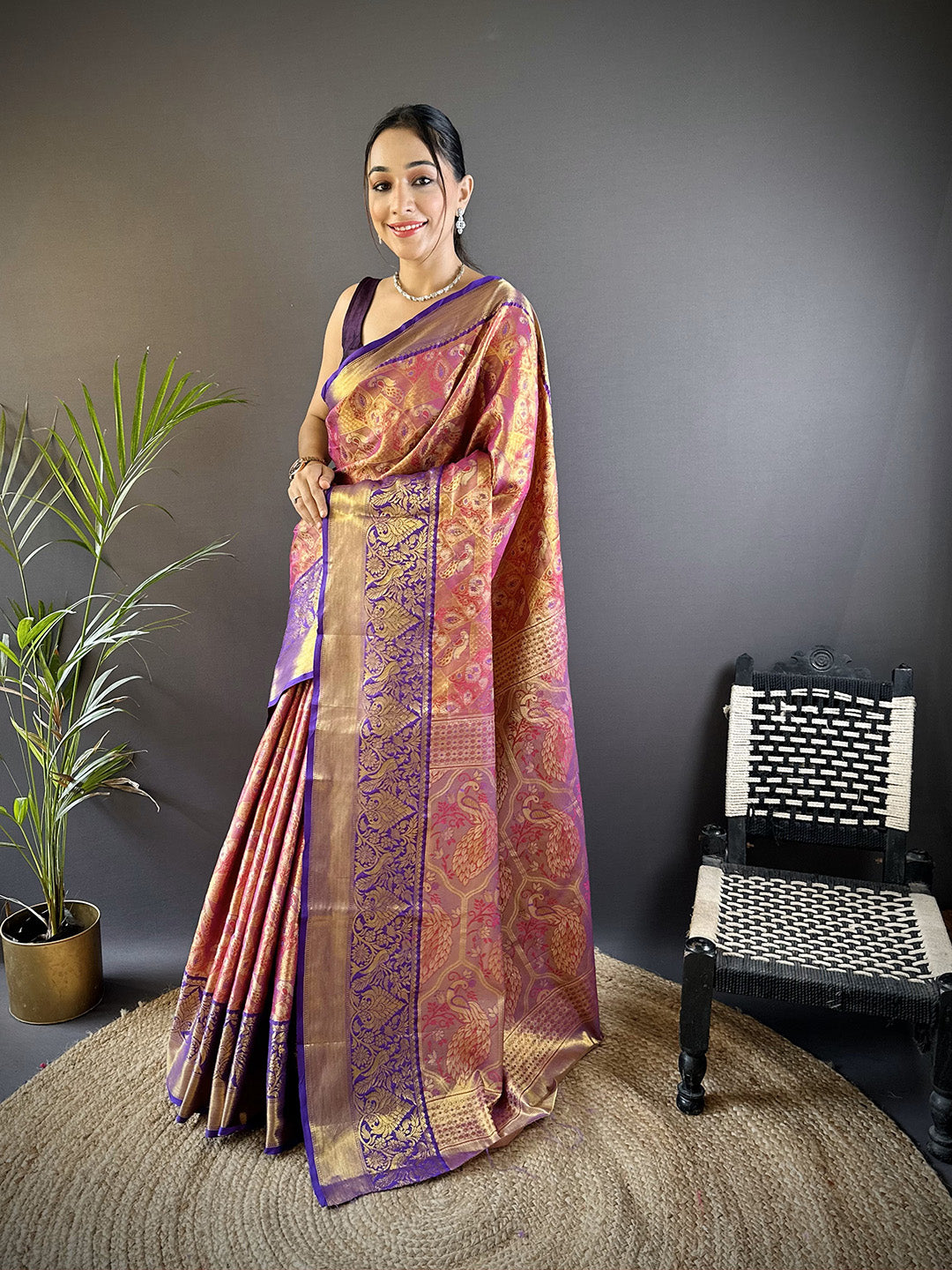 Urban Pallu Woven Design Silk Blend Traditional Saree