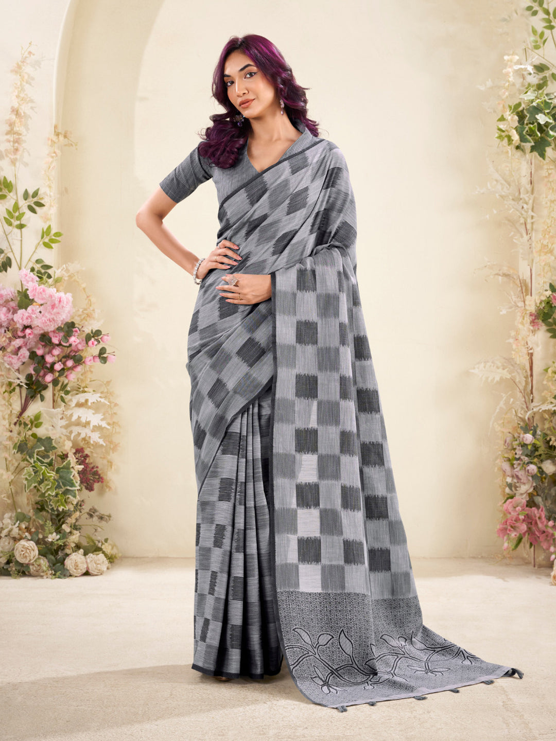 Urban Pallu Woven Design Silk Blend Work Saree