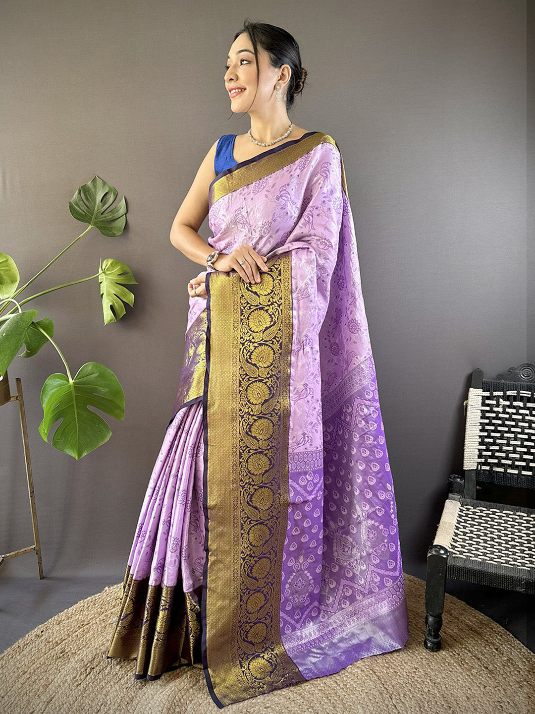 Urban Pallu Woven Design Silk Blend Traditional Saree