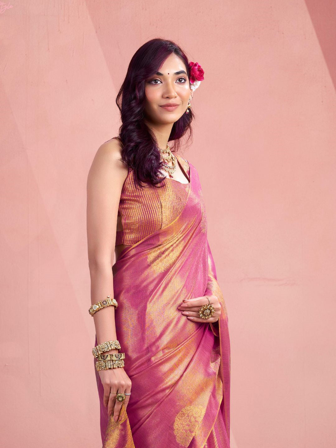 Urban Pallu Woven Design Silk Blend Traditional Saree