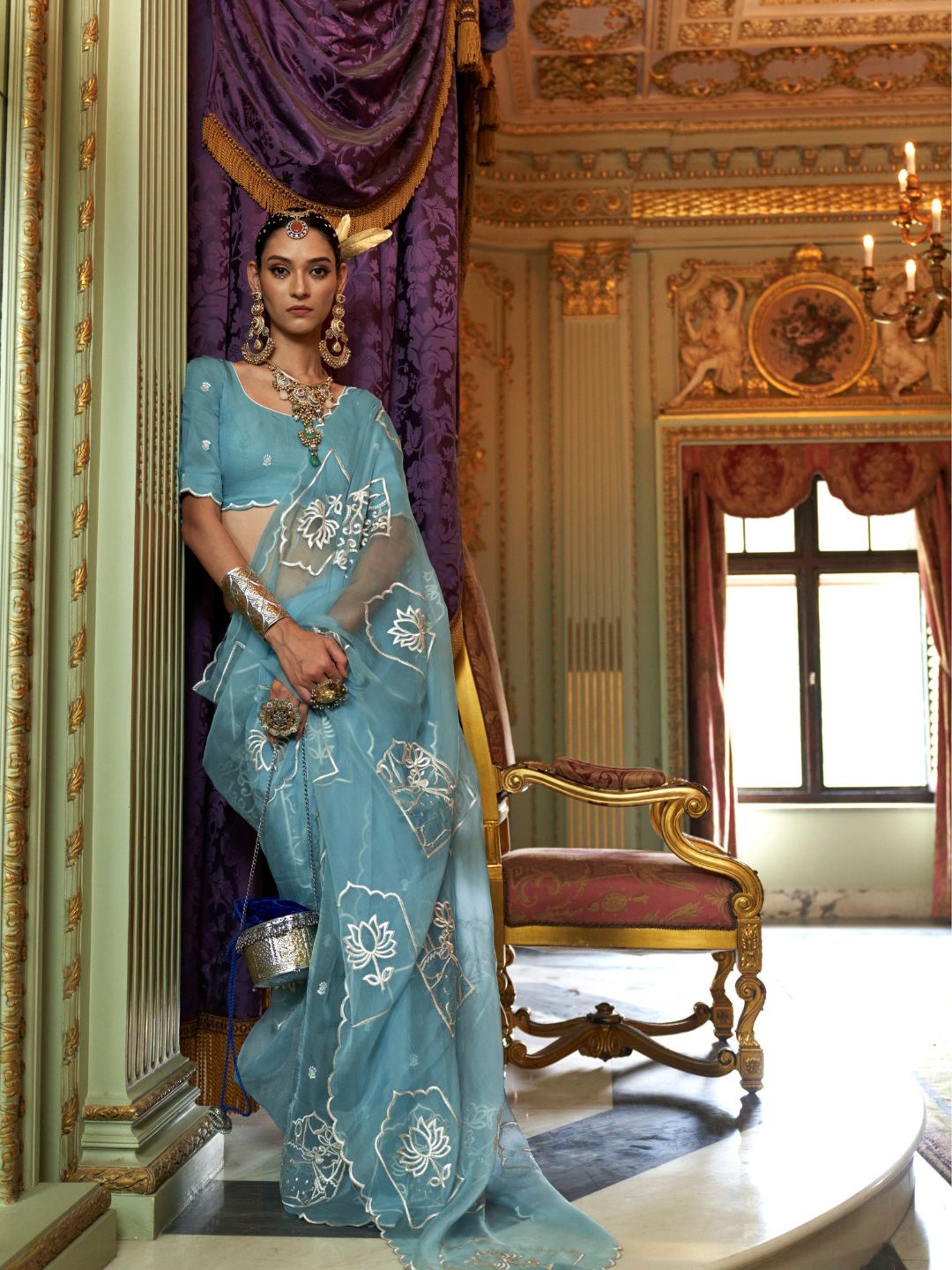 Urban Pallu Solid Poly Chiffon Daily Saree