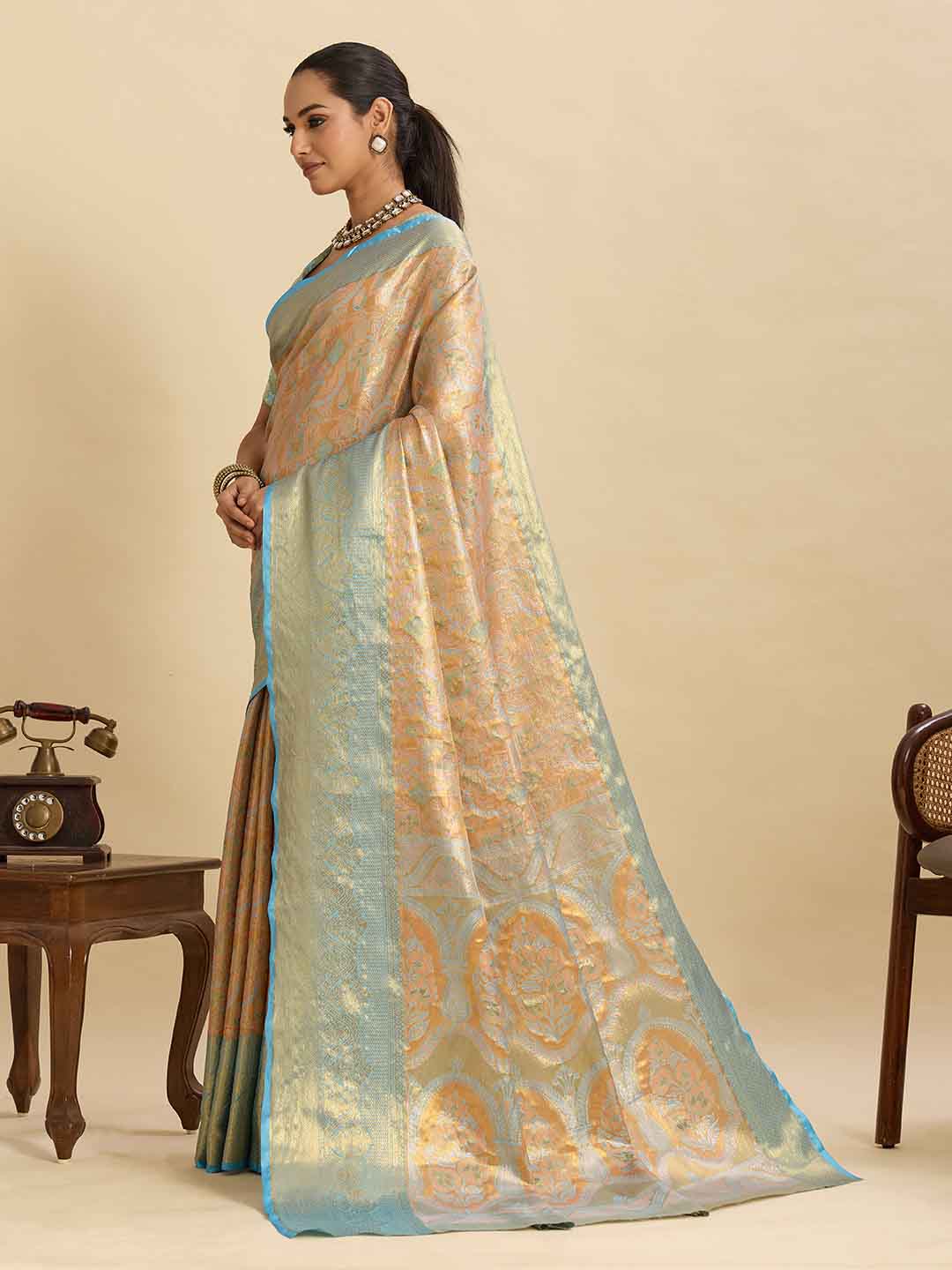 Urban Pallu Woven Design Silk Blend Party Saree