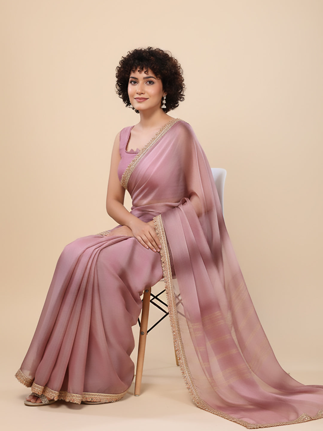 Urban Pallu Floral Sequinned Silk Blend Fusion Saree